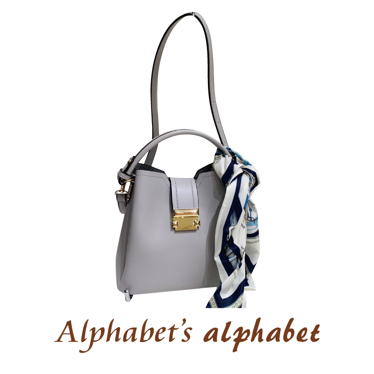 アルファベッツ・アルファベット